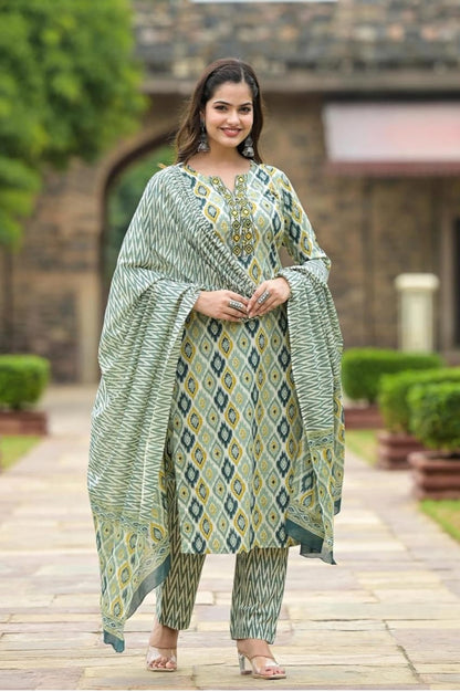 Women Viscose Rayon Kurta Pant Dupatta Set